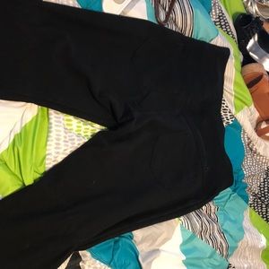 Black jegging with pockets!